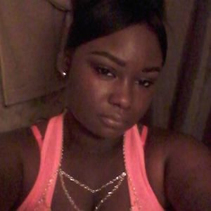 Meet your Posher, Felixia